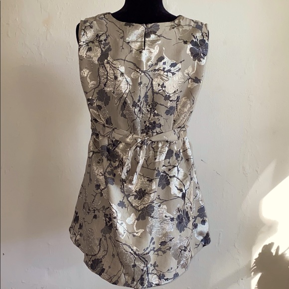 Simply Vera Floral Print Sleeveless Blouse Sz 10 - Picture 2 of 5